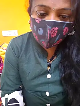 Snapshot of kanikasree chatting on November 17, 2025, 10:32 am kanikasree online show from November 17, 2025, 10:32 am