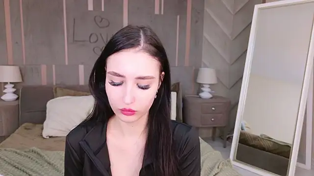 EmmaLawrens online show from February 23, 2025, 10:49 am