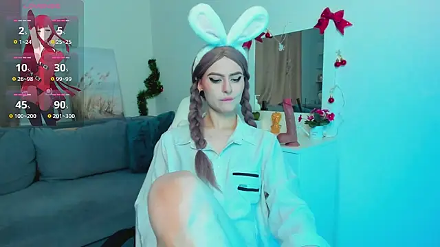 Emily  Mooree online show from January 13, 2025, 4:18 am