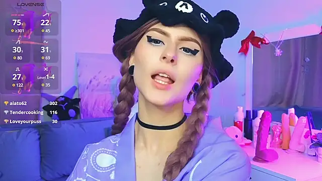 Emily  Mooree online show from January 25, 2025, 10:19 am