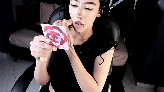 vaiolethsan   online show from January 9, 2026, 8:10 pm