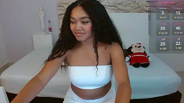 JasmineRose7 online show from March 11, 2025, 4:10 am