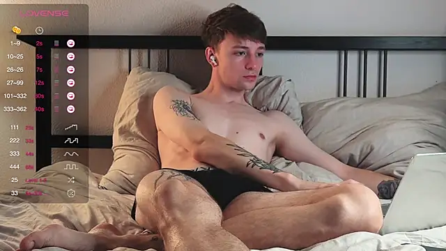 Snapshot of Calvin_Polanski chatting on October 10, 2025, 6:23 am Calvin Polanski online show from October 10, 2025, 6:23 am