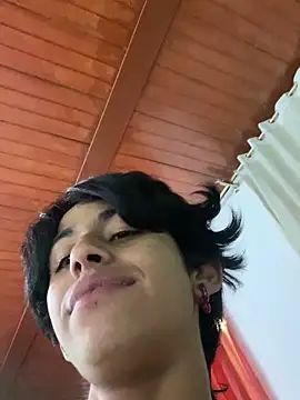 Snapshot of boysLittle chatting on March 22, 2025, 8:29 am boysLittle online show from March 22, 2025, 8:29 am