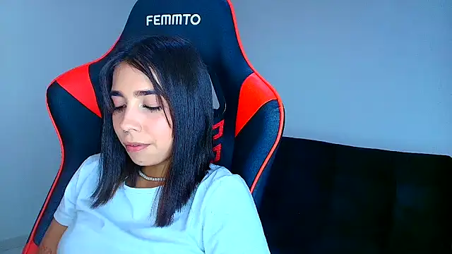 Rousse violett online show from September 13, 2025, 9:47 pm