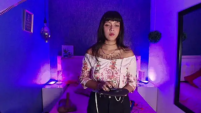 gabriela cortez online show from March 21, 2025, 7:46 pm