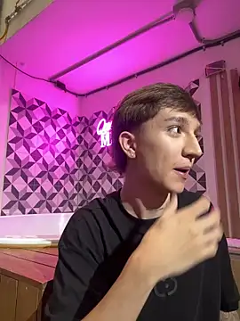 jeremy salvatore online show from February 3, 2025, 6:39 pm