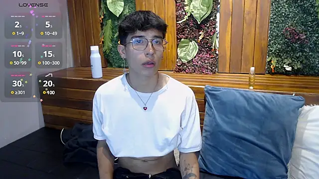 tim  fox online show from February 10, 2025, 7:49 pm