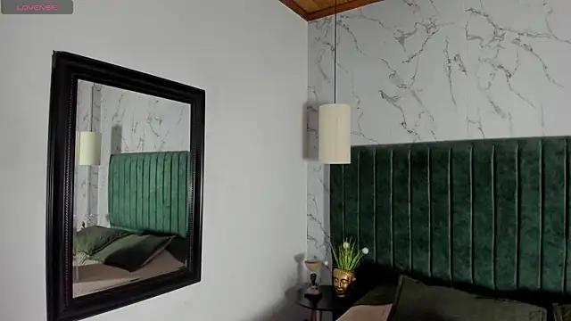 tim  fox online show from April 24, 2026, 12:18 pm