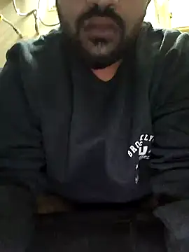 13lusty online show from February 1, 2025, 2:16 am