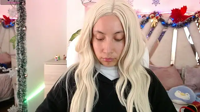 NyxAndria 1 online show from December 3, 2025, 12:18 am