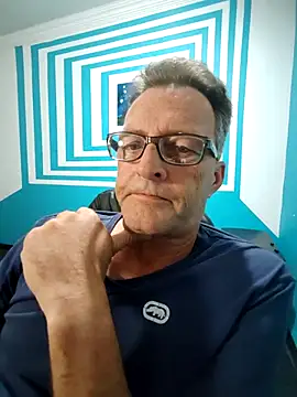 itsmeyes69 online show from March 3, 2025, 9:26 pm