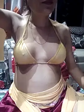 SANA-LEONI online show from February 13, 2025, 3:46 pm