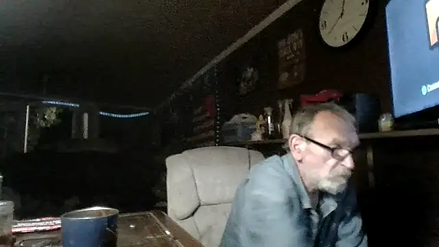 Aldick68 online show from April 17, 2026, 5:43 am