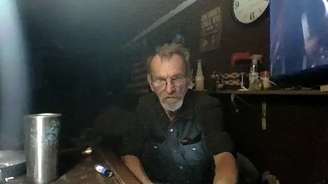 Snapshot of Aldick68 chatting on April 29, 2026, 7:23 am Aldick68 online show from April 29, 2026, 7:23 am