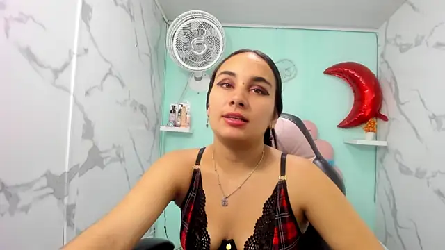 Maylin horny19 online show from May 29, 2026, 3:37 am