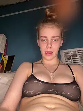 VioletxBlue online show from March 30, 2026, 9:05 pm