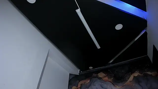 RubiSharqui  online show from December 4, 2025, 7:11 pm