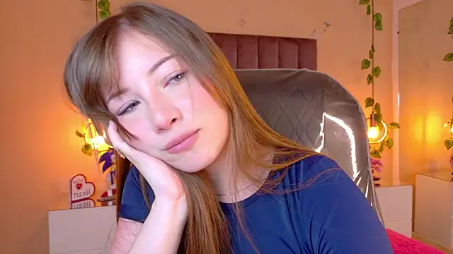 Snapshot of Dahlia_Rousse chatting on July 8, 2026, 5:34 am Dahlia Rousse online show from July 8, 2026, 5:34 am
