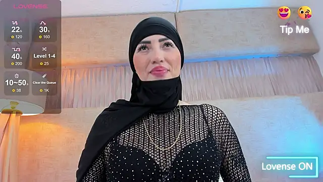 taylorsmiiith  online show from March 11, 2025, 7:14 pm