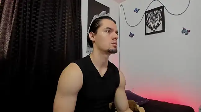 maxi styles online show from January 24, 2025, 5:21 pm