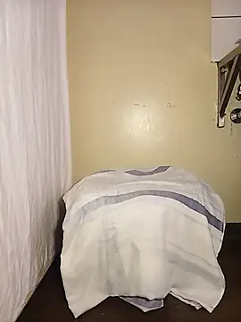 Snapshot of Dube501 chatting on December 14, 2025, 7:14 am Dube501 online show from December 14, 2025, 7:14 am