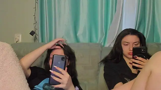 honey love honeyy online show from January 24, 2025, 1:36 pm