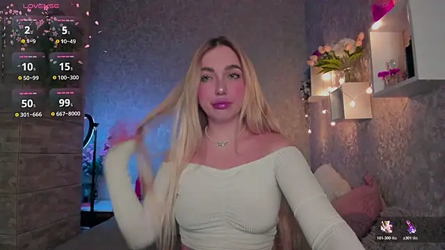 Mika Rayy online show from November 19, 2025, 8:42 pm