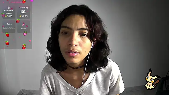 Lovelyamyy online show from February 28, 2025, 8:09 am