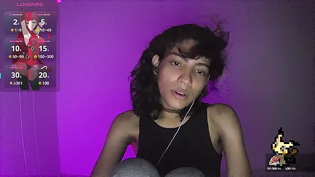 Lovelyamyy online show from March 21, 2025, 12:18 am