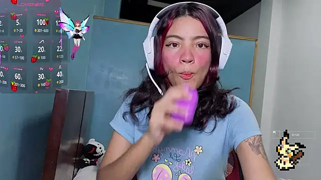 Lovelyamyy online show from September 21, 2025, 5:47 pm