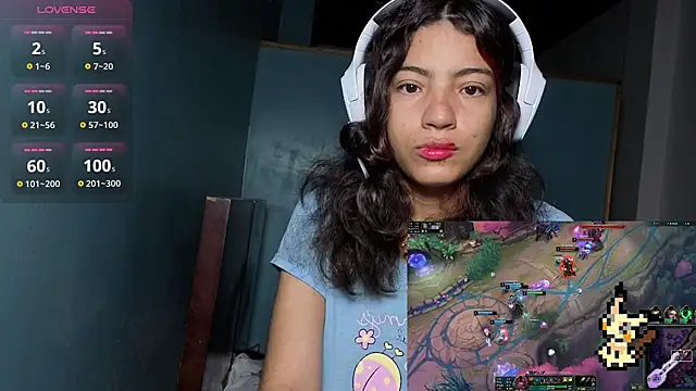 Lovelyamyy online show from November 17, 2025, 11:49 am