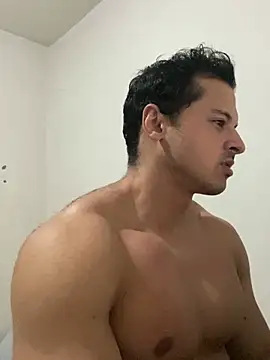 Lucasfit24 online show from February 11, 2025, 11:43 am