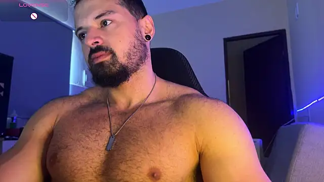 Lucasfit24 online show from December 1, 2025, 2:33 pm