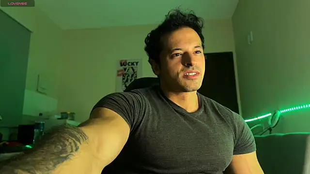 Lucasfit24 online show from April 25, 2026, 4:26 am