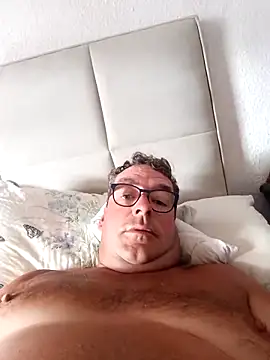 MountJohnXL online show from March 12, 2025, 9:55 am