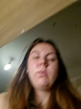 Melenka online show from November 18, 2025, 2:50 am