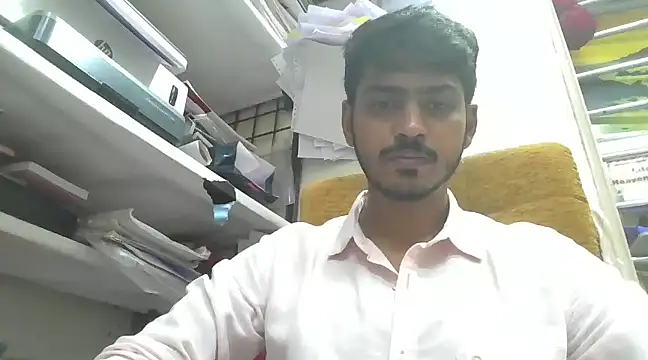 cute modell online show from January 17, 2025, 12:21 pm