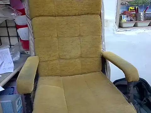 cute modell online show from September 26, 2025, 12:09 pm