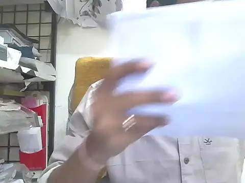 cute modell online show from January 10, 2026, 12:18 pm