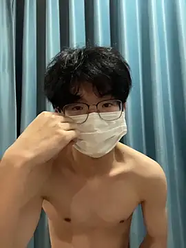 Snapshot of yfx468 chatting on March 15, 2026, 1:28 pm yfx468 online show from March 15, 2026, 1:28 pm