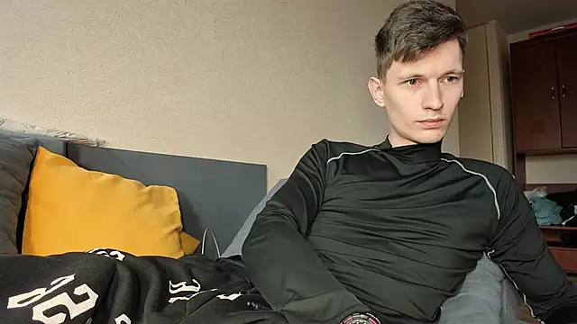 Snapshot of Kevin_Hornyyy chatting on June 18, 2026, 12:20 pm Kevin Hornyyy online show from June 18, 2026, 12:20 pm