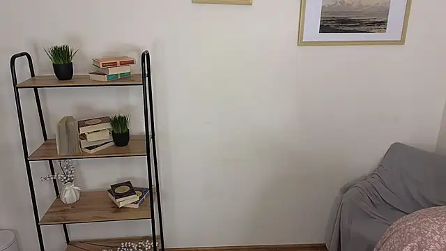 Bonnie White online show from February 6, 2025, 6:51 am