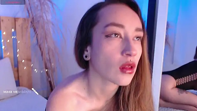 coral jonesss online show from February 26, 2025, 1:52 pm