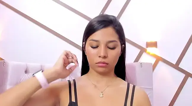 CharlotteGraay online show from January 23, 2025, 1:41 am