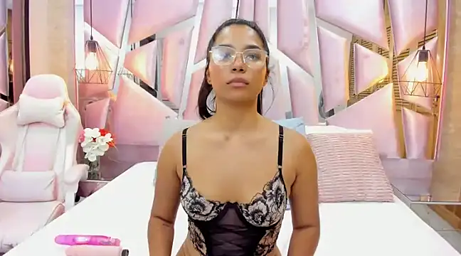 CharlotteGraay online show from January 29, 2025, 10:32 pm