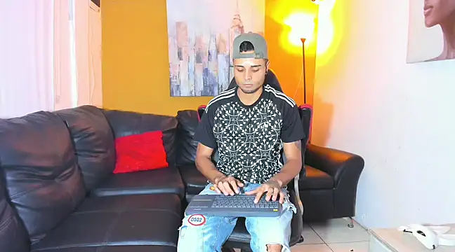 KIM DUVANG online show from January 31, 2025, 1:11 am