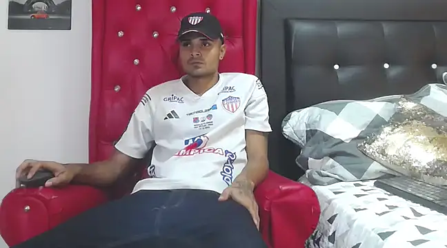 KIM DUVANG online show from February 15, 2025, 10:52 pm