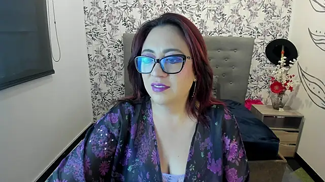 Victoria Adamns online show from February 22, 2025, 11:35 am