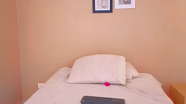 Snapshot of mr_danni chatting on March 7, 2025, 8:55 pm mr danni online show from March 7, 2025, 8:55 pm